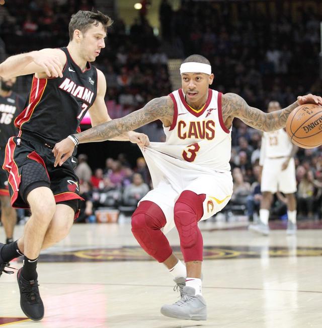 队中屡有亮 队中屡有亮