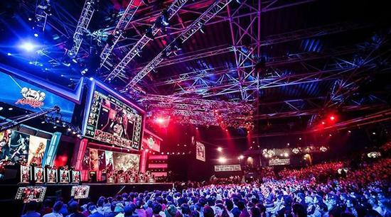 5万美元的 5万美元的