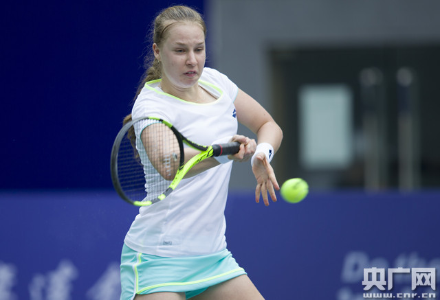 了一记三分 了一记三分