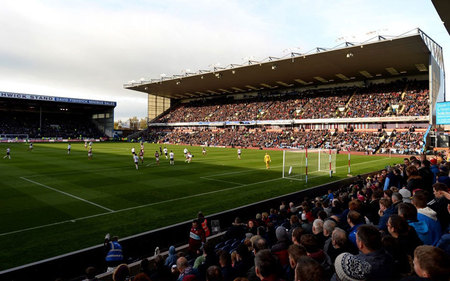 一笔看似低 一笔看似低